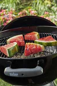 Weber Original Kettle E-5710 Charcoal Barbecue/Porcelain-Enamelled Lid & Bowl, 57 cm Cooking Surface, One-Touch Cleaning System, Lid Thermometer, Tripod Stand and Wheels, Black
